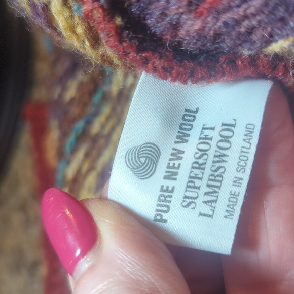 Wool Made In Scotland Old Money Tan/Burgundy Patterned Cardigan Sz S - Picture 9 of 11